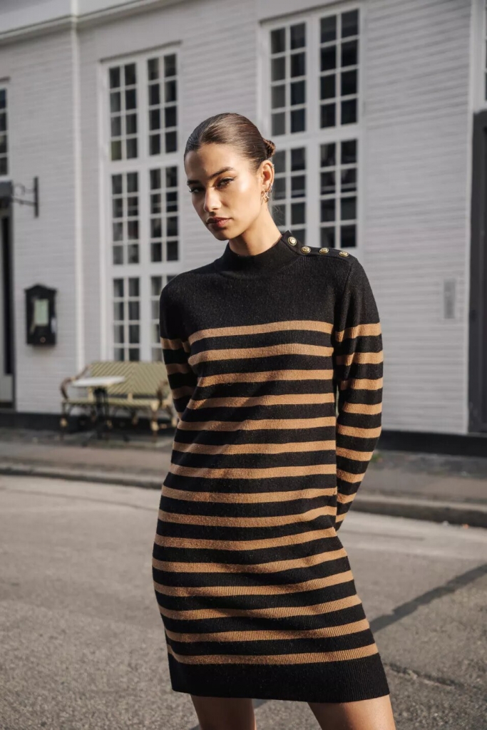 Robe noire taille unique, neuve avec étiquette | Kaufen auf Ricardo